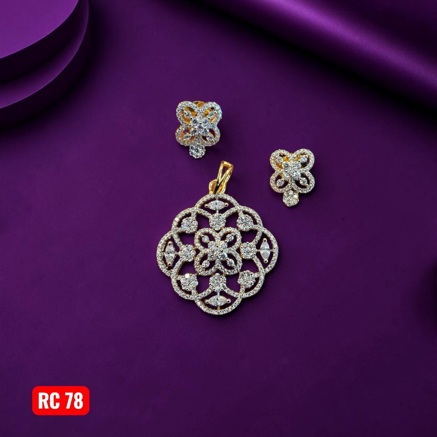 Trendy Floral kolam Pendant set