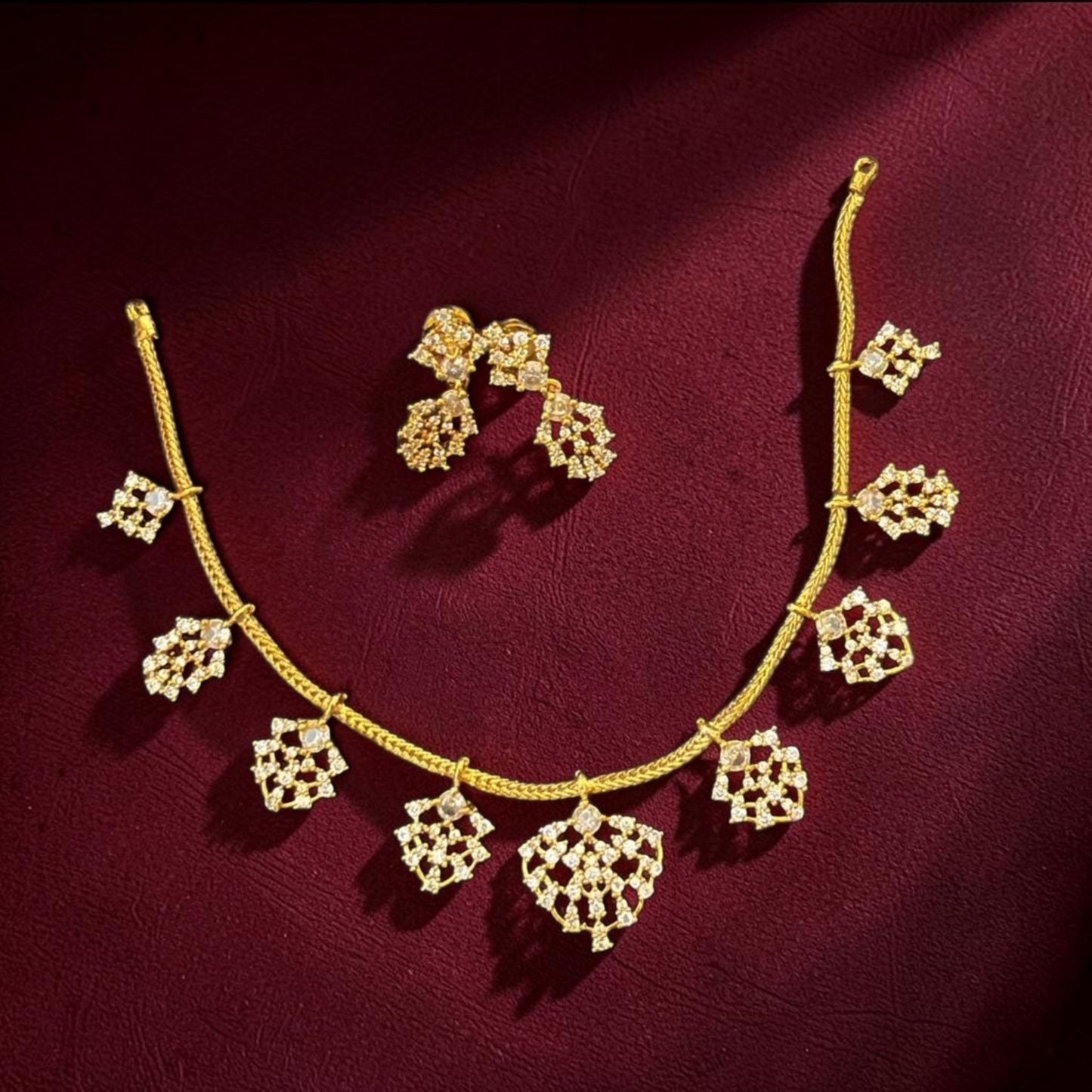 Dazzling Diamond Neckset