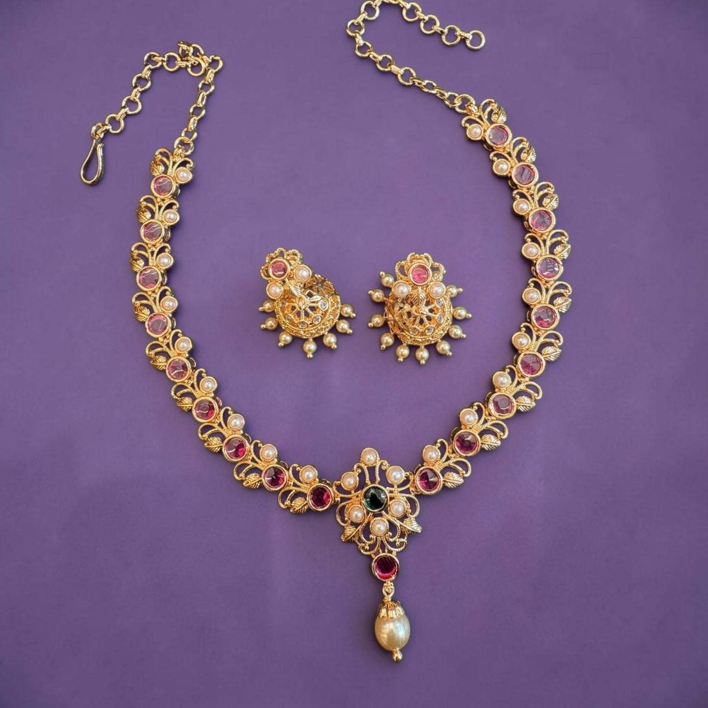 Handmade Pearl Neckset