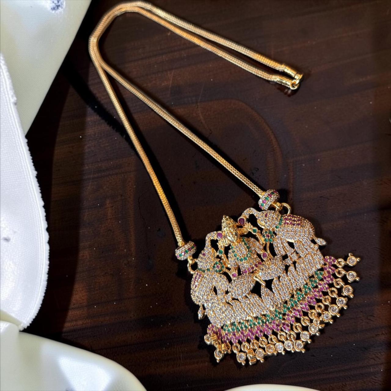 Chain With Pendant