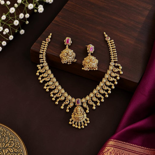 Simple Antique Neckset