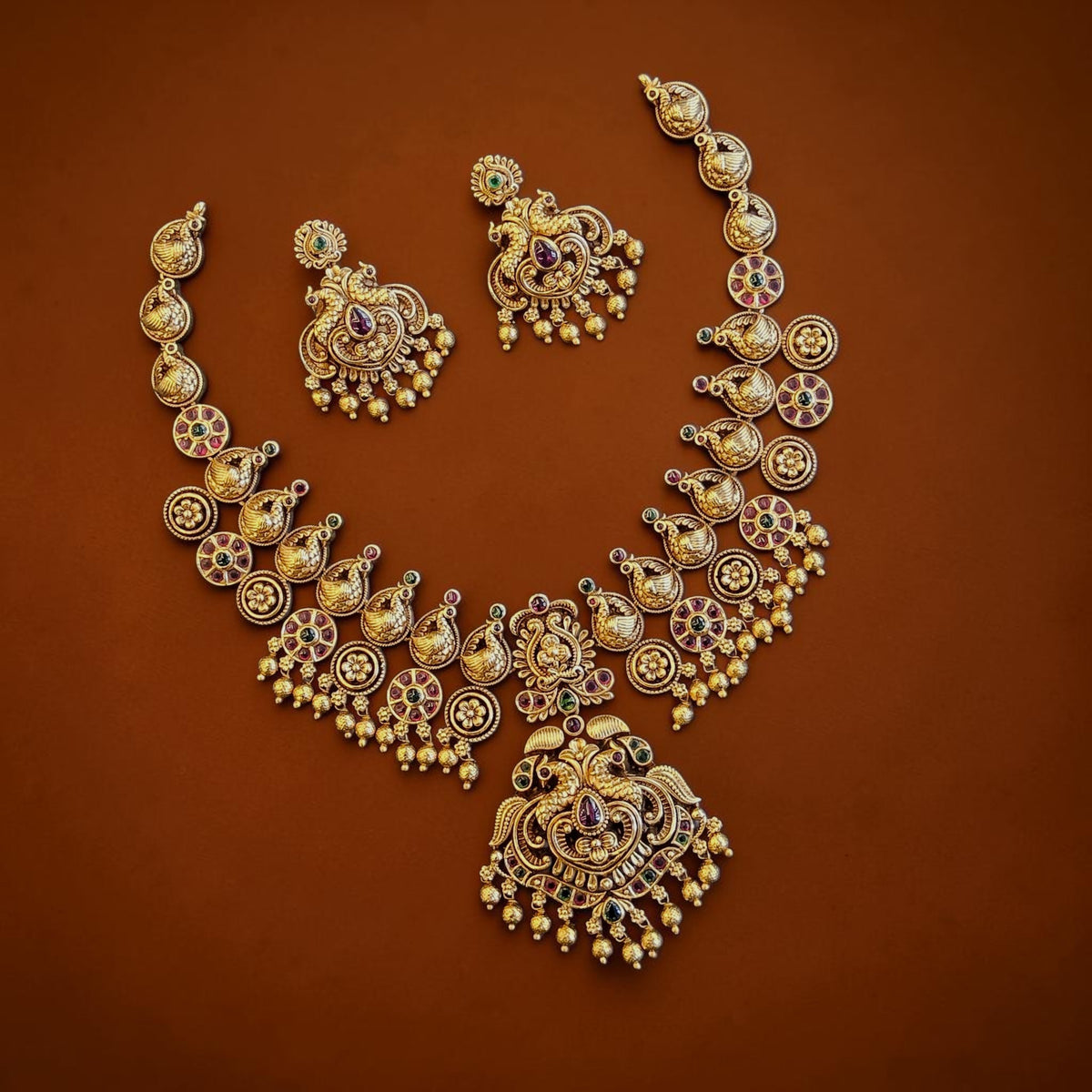 Grand Peacock Nakshi Mid Haram