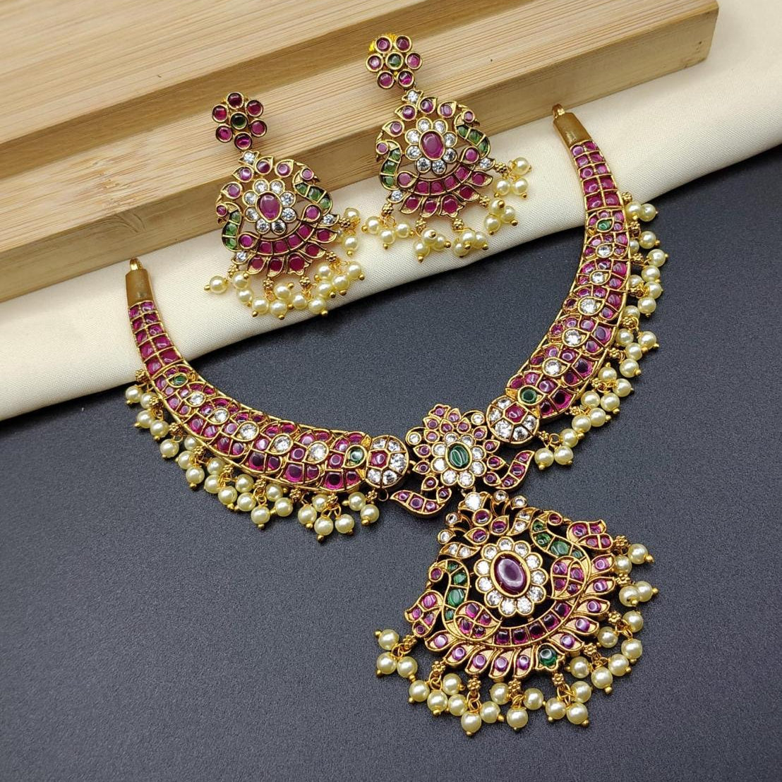 Jadau Kemp Hasli Neckset