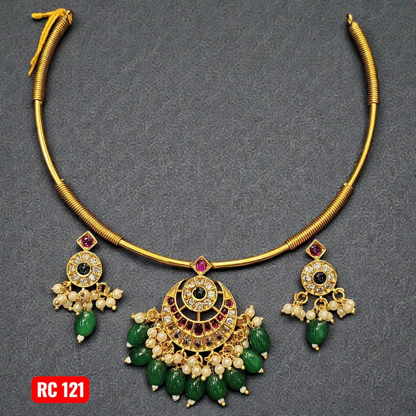 Neckset