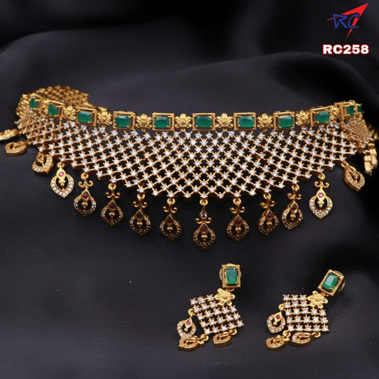 Choker Set