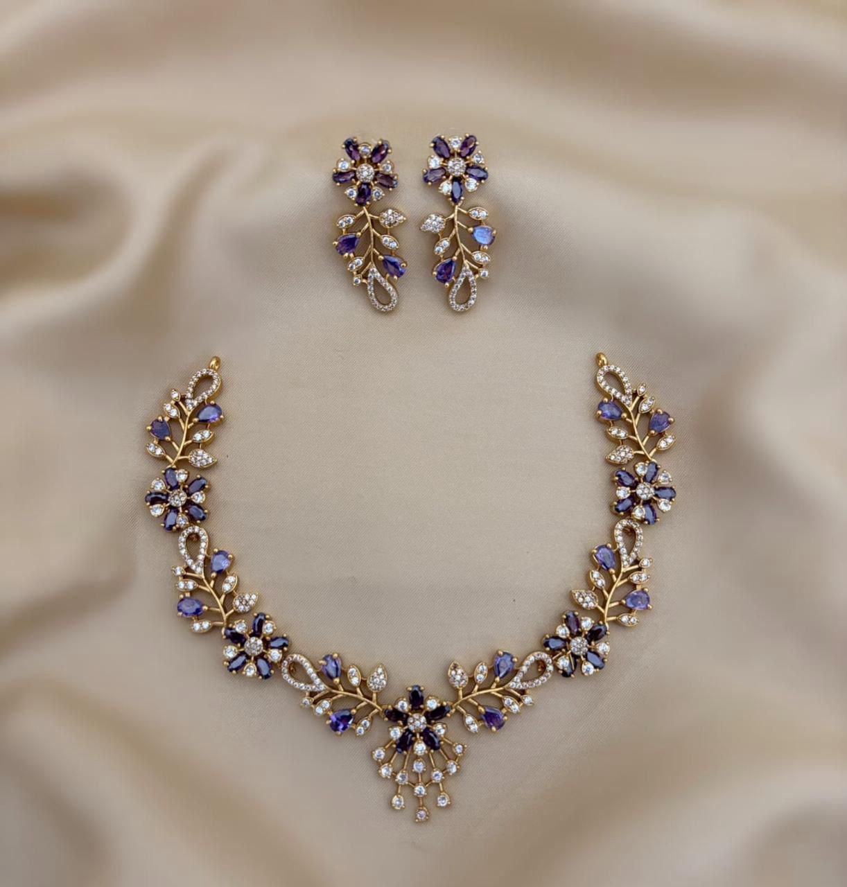 Floral Neckset