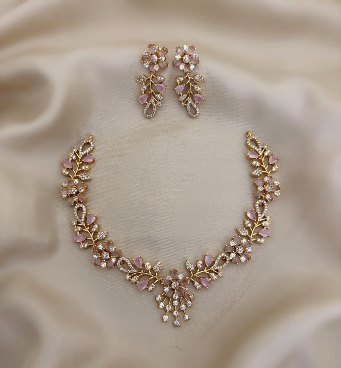 Floral Neckset