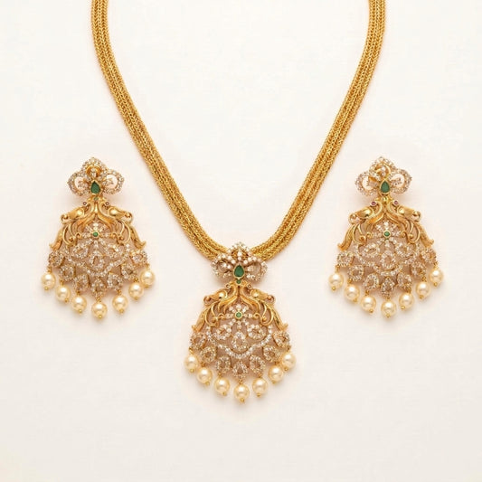 Akshaya Plume Charm