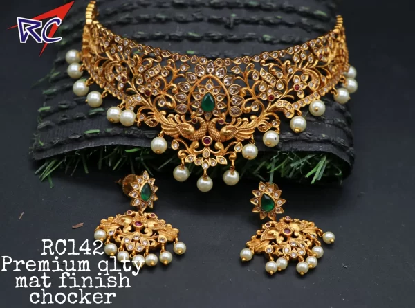 Peacock design Mat Finish Choker