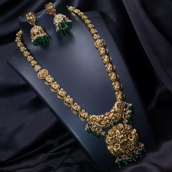 Antique Finish Lakshmi & peacock design Bridal set - Image 4