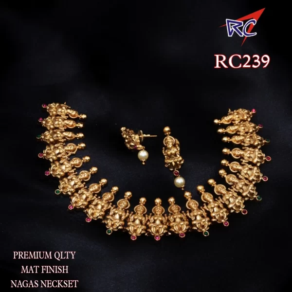 Mat Finish Temple design Nagas Neck set