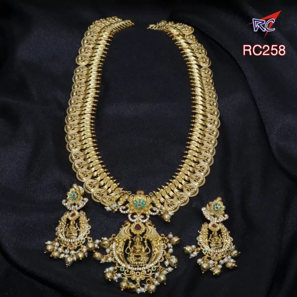 Mat Finish Coin haram with pendant