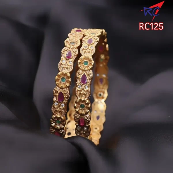 Antique flower design with ruby stone classic bangle
