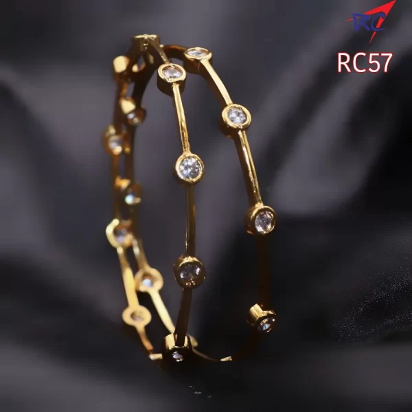 Simple dot design bangle