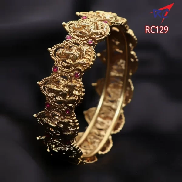 Antique Ganesha Design lock type single bangle