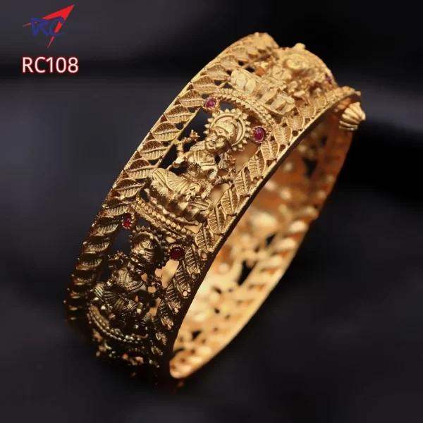 Antique Lakshmi with classic leaf design bangle