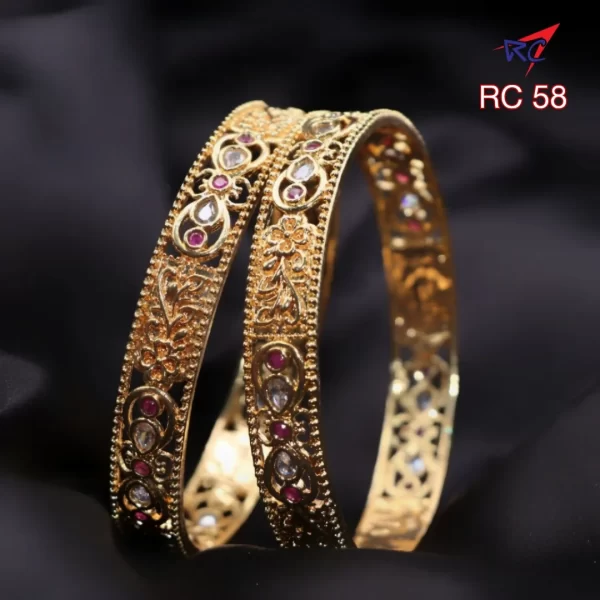 Mat finish Drop with flowers design bangle