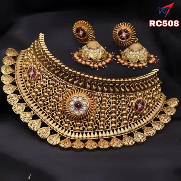 Sun with flower and peacock pattern design choker