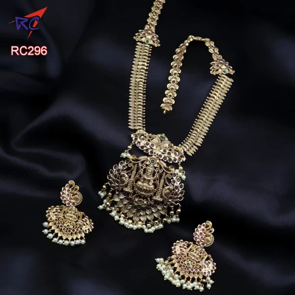 Antique finish temple design lakshmi in mahal pendant haram