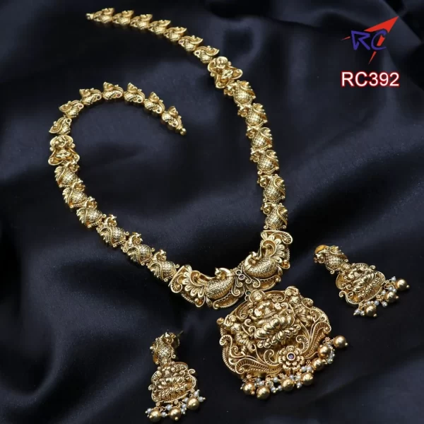 Antique finish God lakshmi and dancing peacock design Haram set