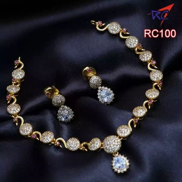 Mat finish ball shaped peacock design Necklace