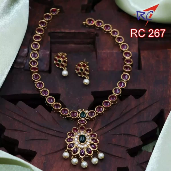 Mat finish kemp stone Traditional Attigai necklace set