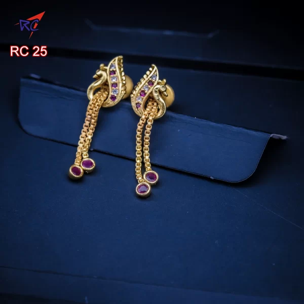 Gold finish Peacock design Stud