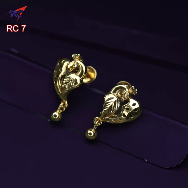 Gold finish Plain Peacock modif heart shaped Stud