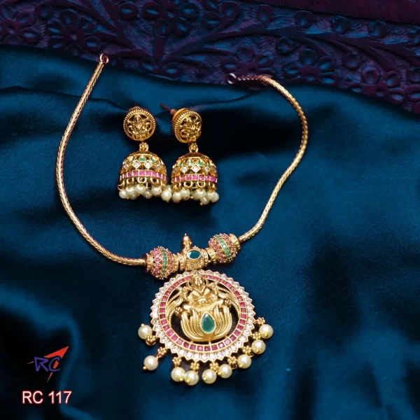 Mat finish Lakshmi pendant Kodi Neckset