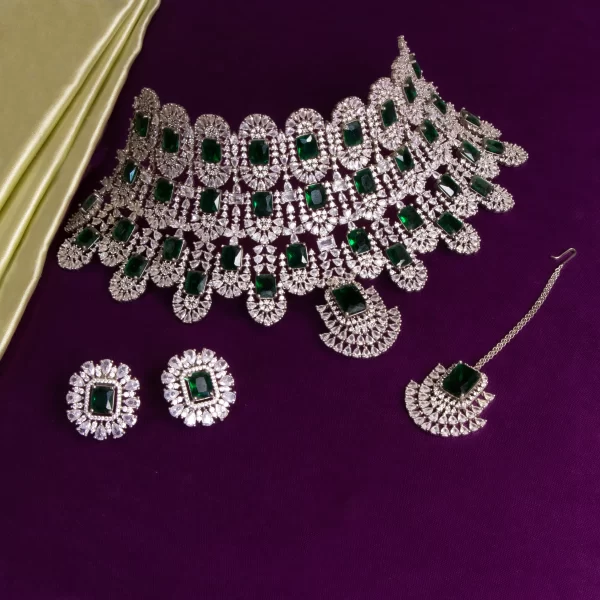 Grand - Emerald Green Stone Choker Set