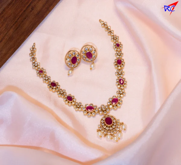 Gold look Flower design Necklace set - Image 2