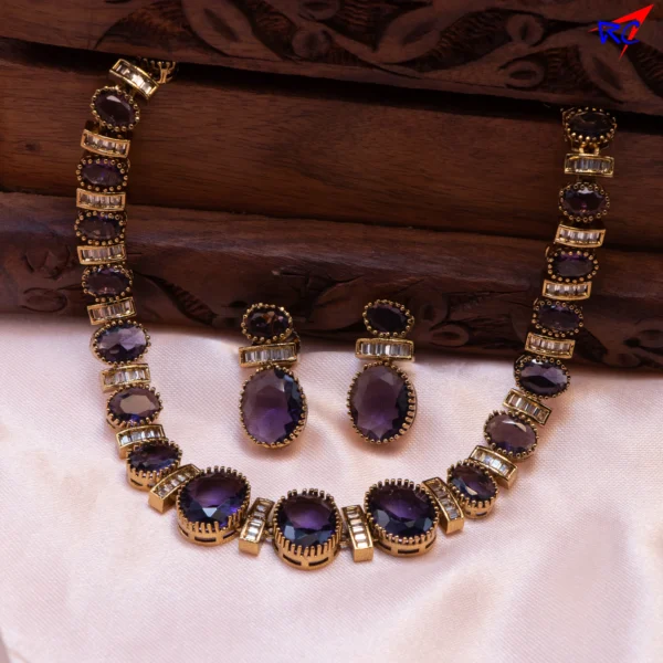 Mehanthi Finish Oval Stone Necklace set - Image 2